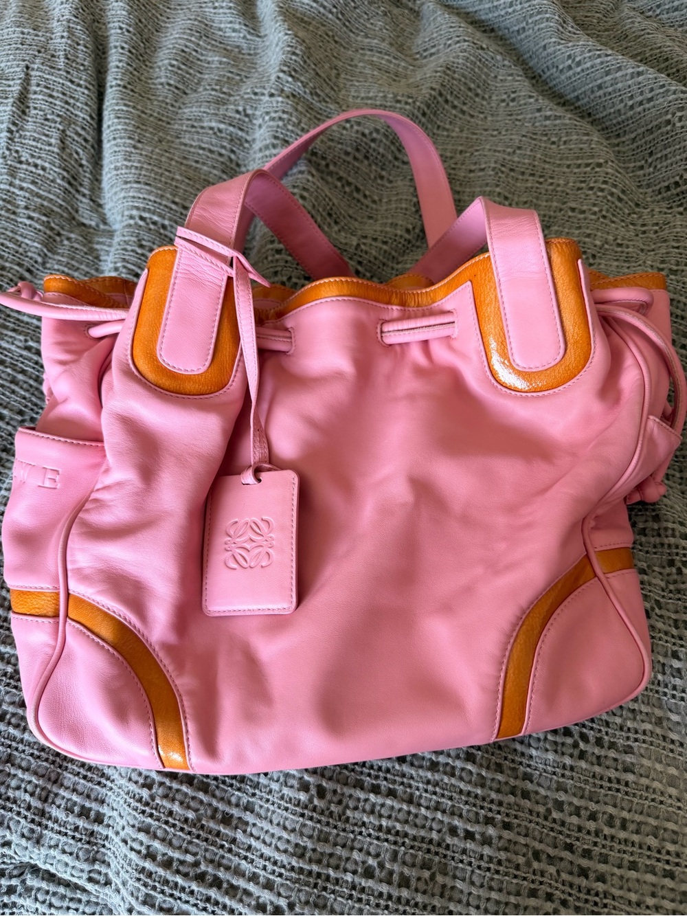 LOEWE Anagram Pink Leather Drawstring Shoulder Bag Vintage
